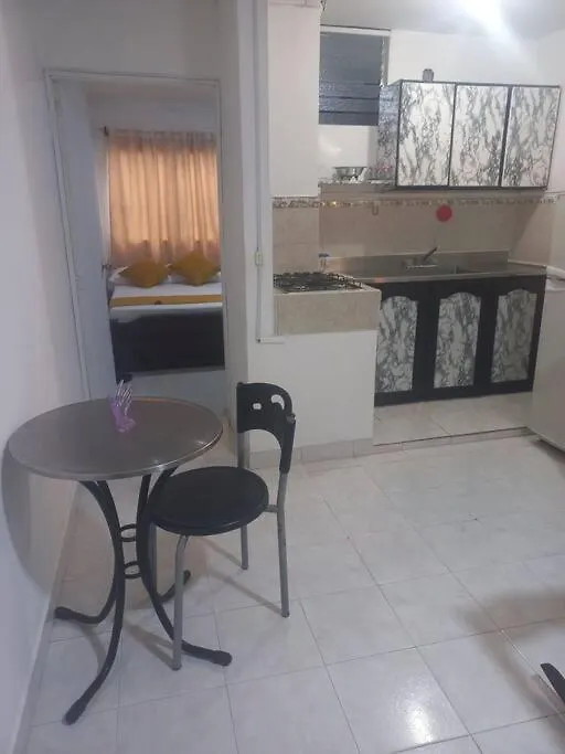 Apartamento Agradable Nuevo Μεντεγίν